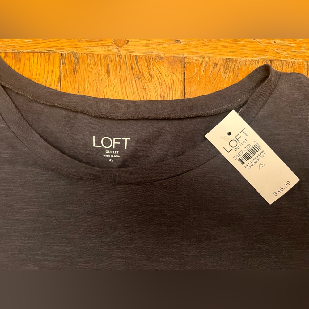 LOFT outlet Dark Gray Women’s Tee XS - Picture 4 of 4